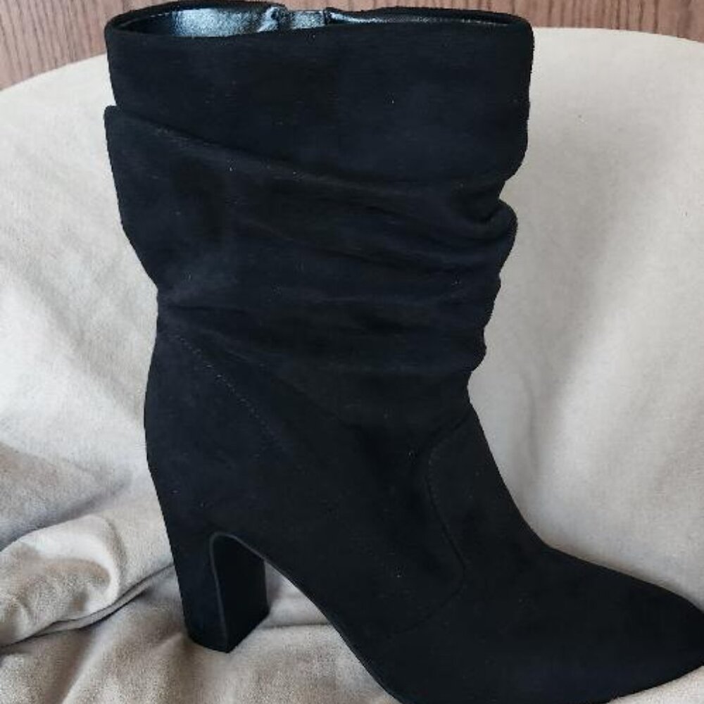Jessica Simpson Black Suede Slouch  KYMINIA Heel Booties Sz 8
